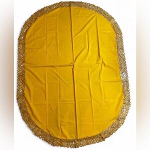 Vintage Golden Oval Tablecloth 52x70 Floral Lace Border Cottagecore Retro Linen